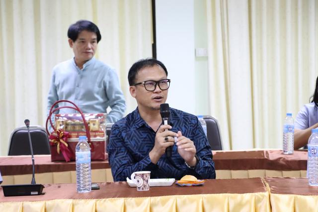 LINE_ALBUM_รั���ศึกษาดูงาน IPD Paperless จากรพ.พล13967_240925_15.jpg