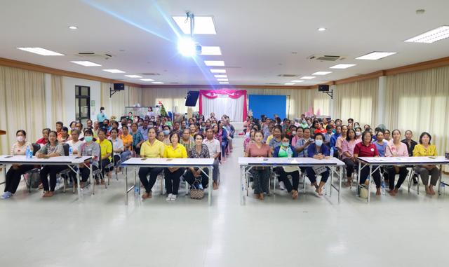 LINE_ALBUM_10767 ประชุมเฝ้าระวังโร4คเรื้อรังไม่ติดต่.jpg