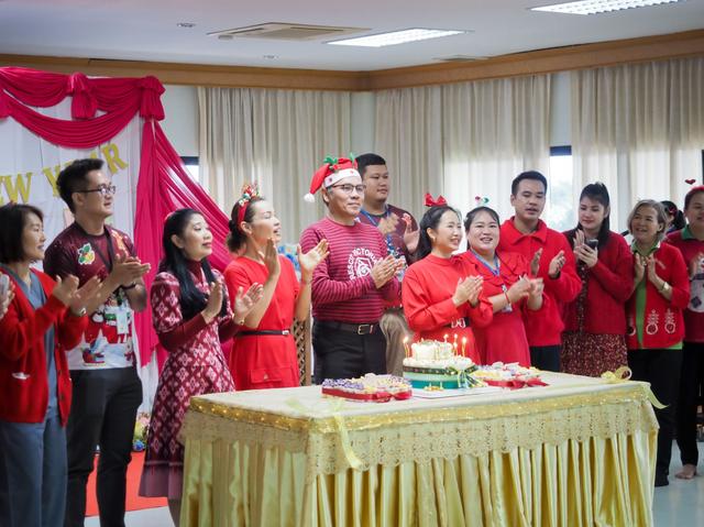 LINE_ALBUM_251267วันเกิด ผอ.ธงภักดิ์ มีเพียร_250102_8.jpg