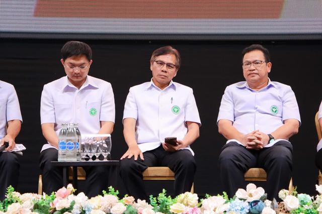 LINE_ALBUM_240967 ประชุมวิชาการมหกรรมสุขภ55าพอุดรธานี_2.jpg