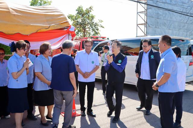 LINE_ALBUM_27122567 รับผู้ตรวจราชกา444รเขต 8 เยี่ยมด่านปีใ.jpg