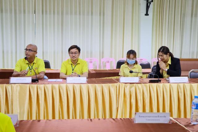 LINE_ALBUM_18767 รับนิเ54ทศติดตามงานอาชีวอนามัยและควา.jpg