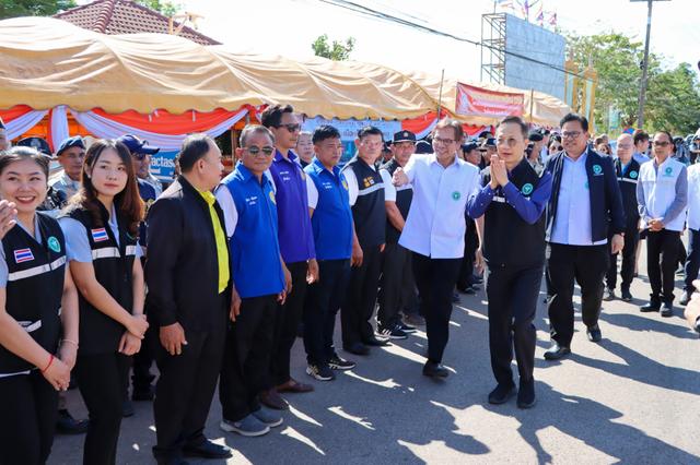 LINE_ALBUM_27122567 รับผู้ตรวจราช4การเขต 8 เยี่ยมด่านปีใ.jpg