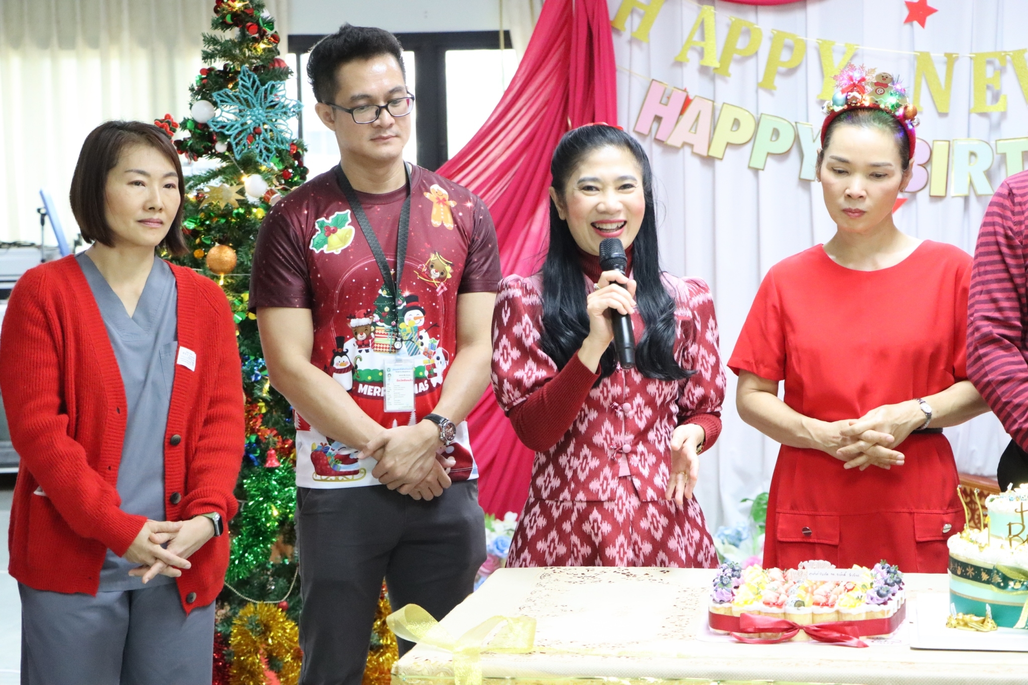 LINE_ALBUM_251267วันเกิด ผอ.ธงภักดิ์ มีเพียร_250102_15.jpg