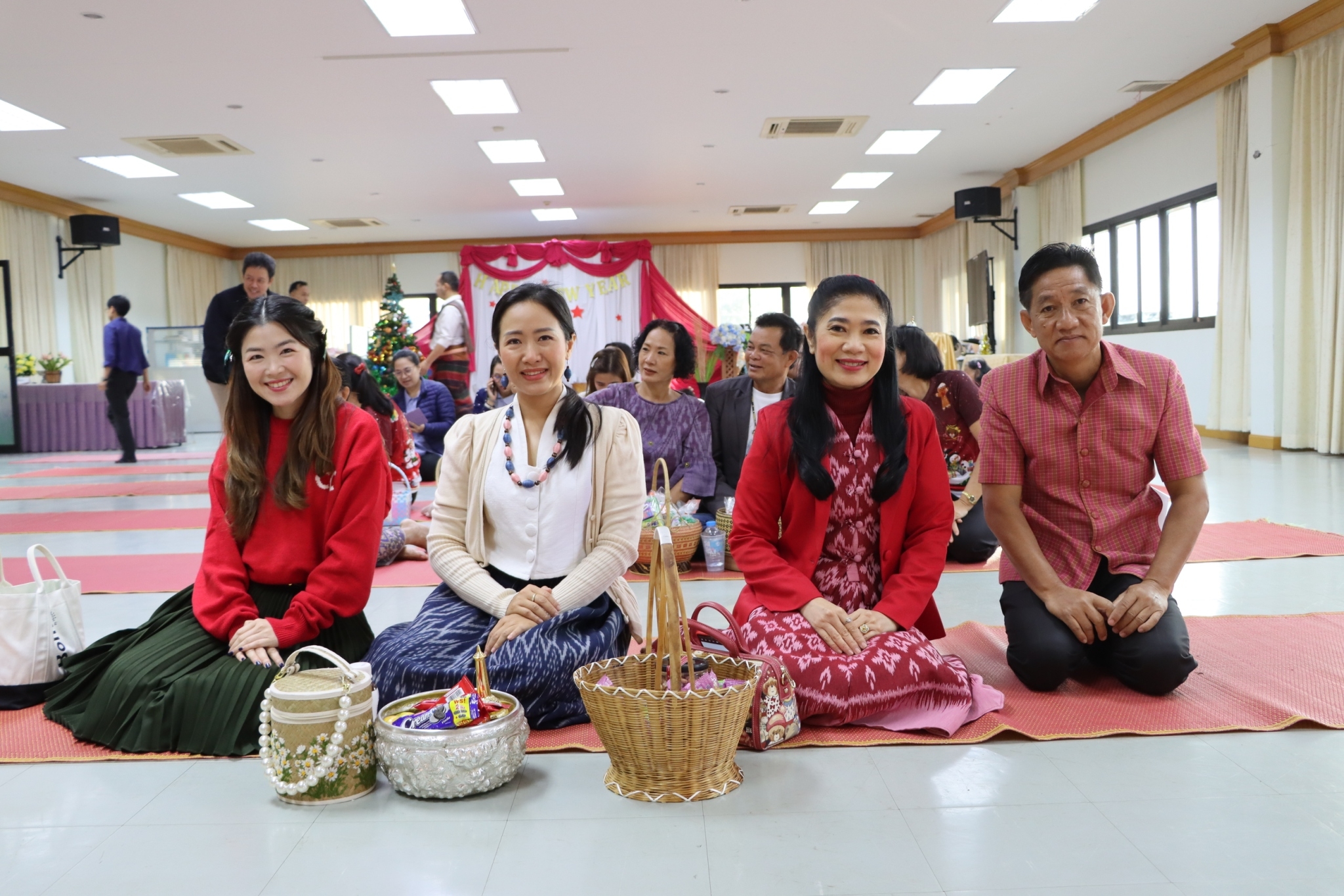 LINE_ALBUM_251267 วันครอบรอบรพ.42ปี_250102_16.jpg