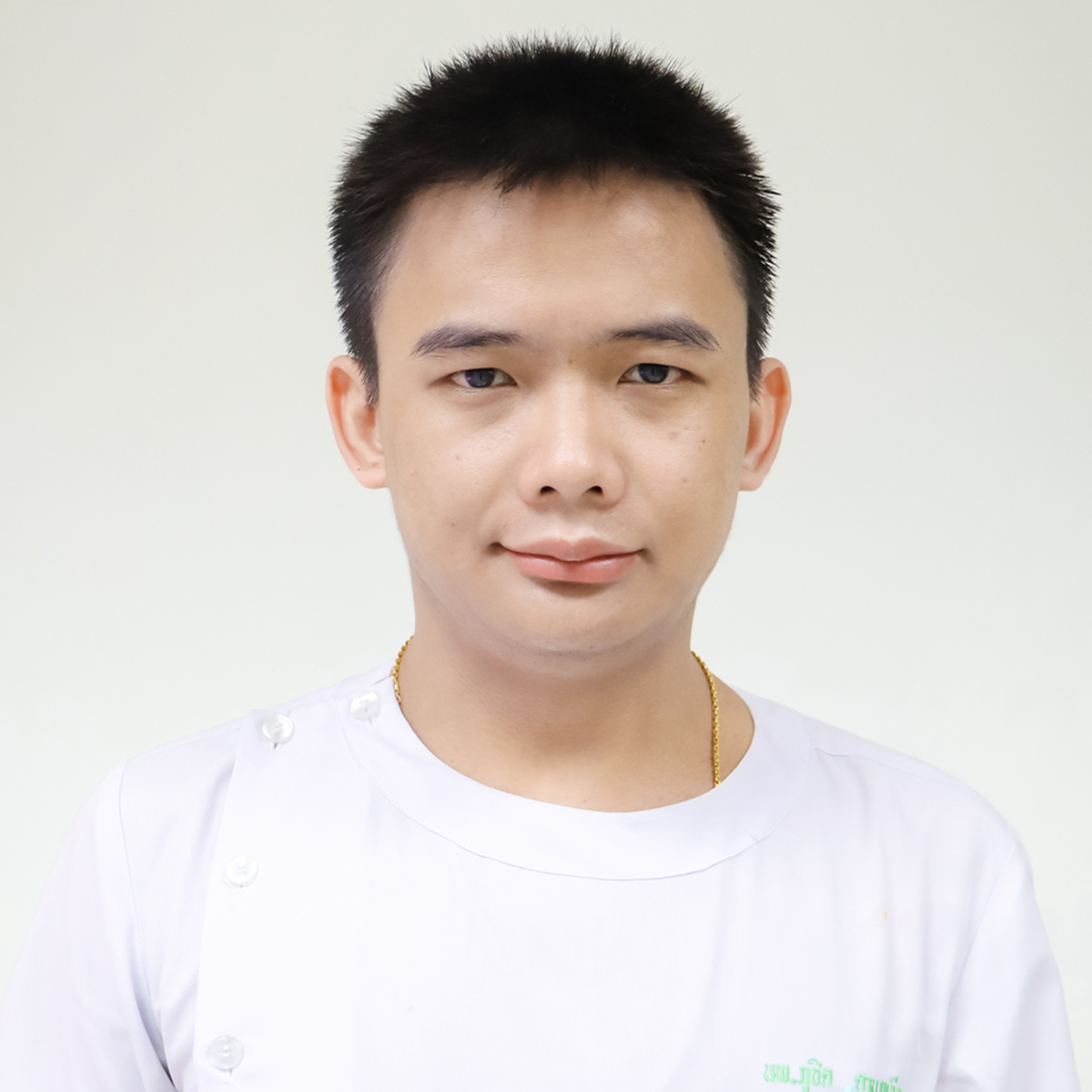 นายภูชิต ดาบภูเขียว