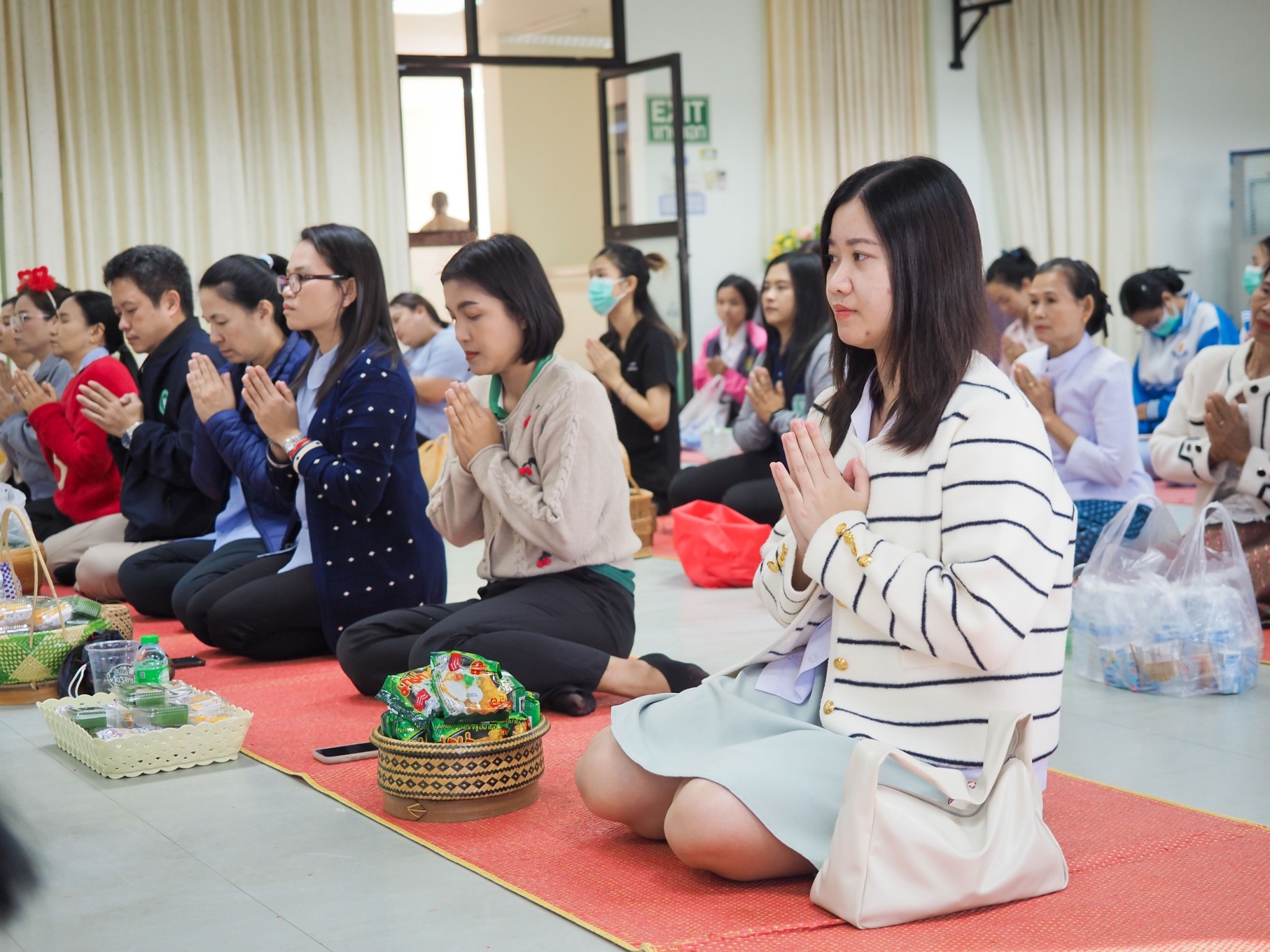 LINE_ALBUM_251267 วันครอบรอบรพ.42ปี_250102_27.jpg