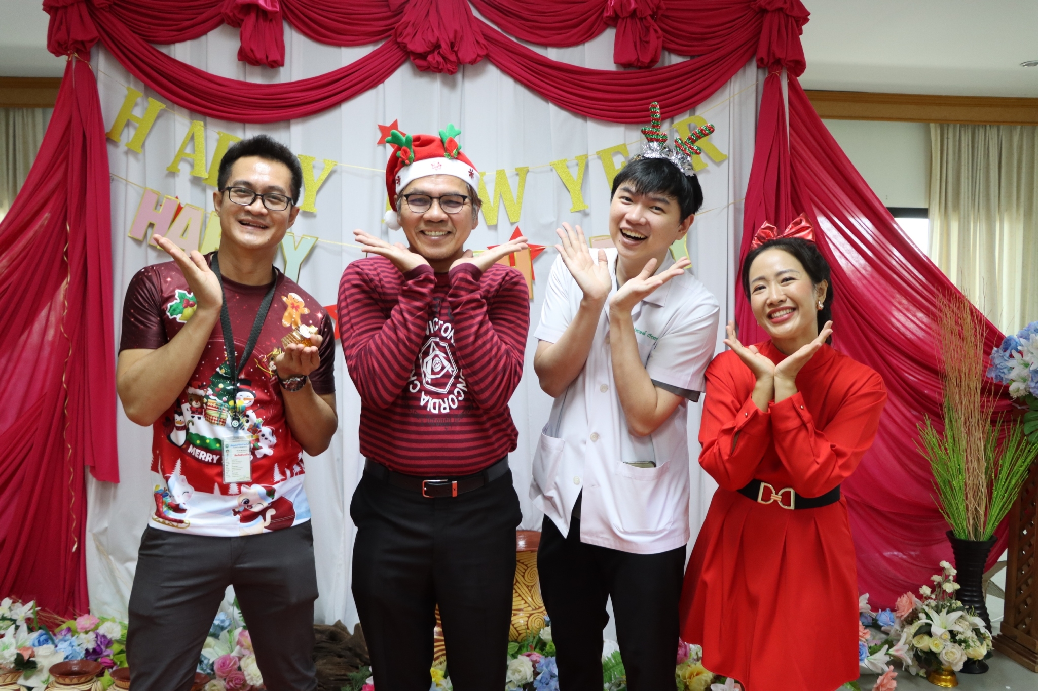 LINE_ALBUM_251267วันเกิด ผอ.ธงภักดิ์ มีเพียร_250102_20.jpg