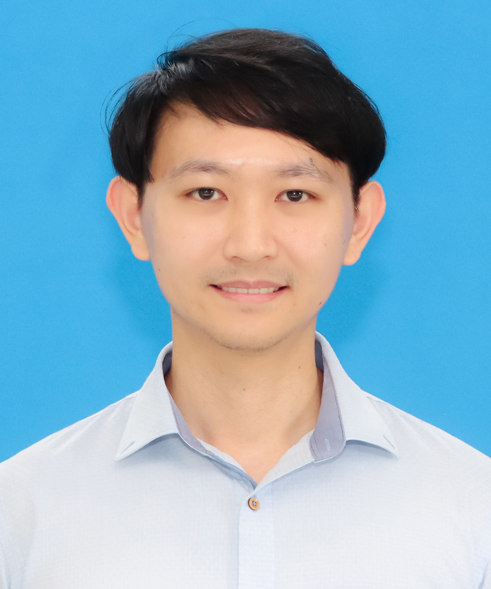 นายพงสพัฒน์ พจน์พาณิชพงศ์