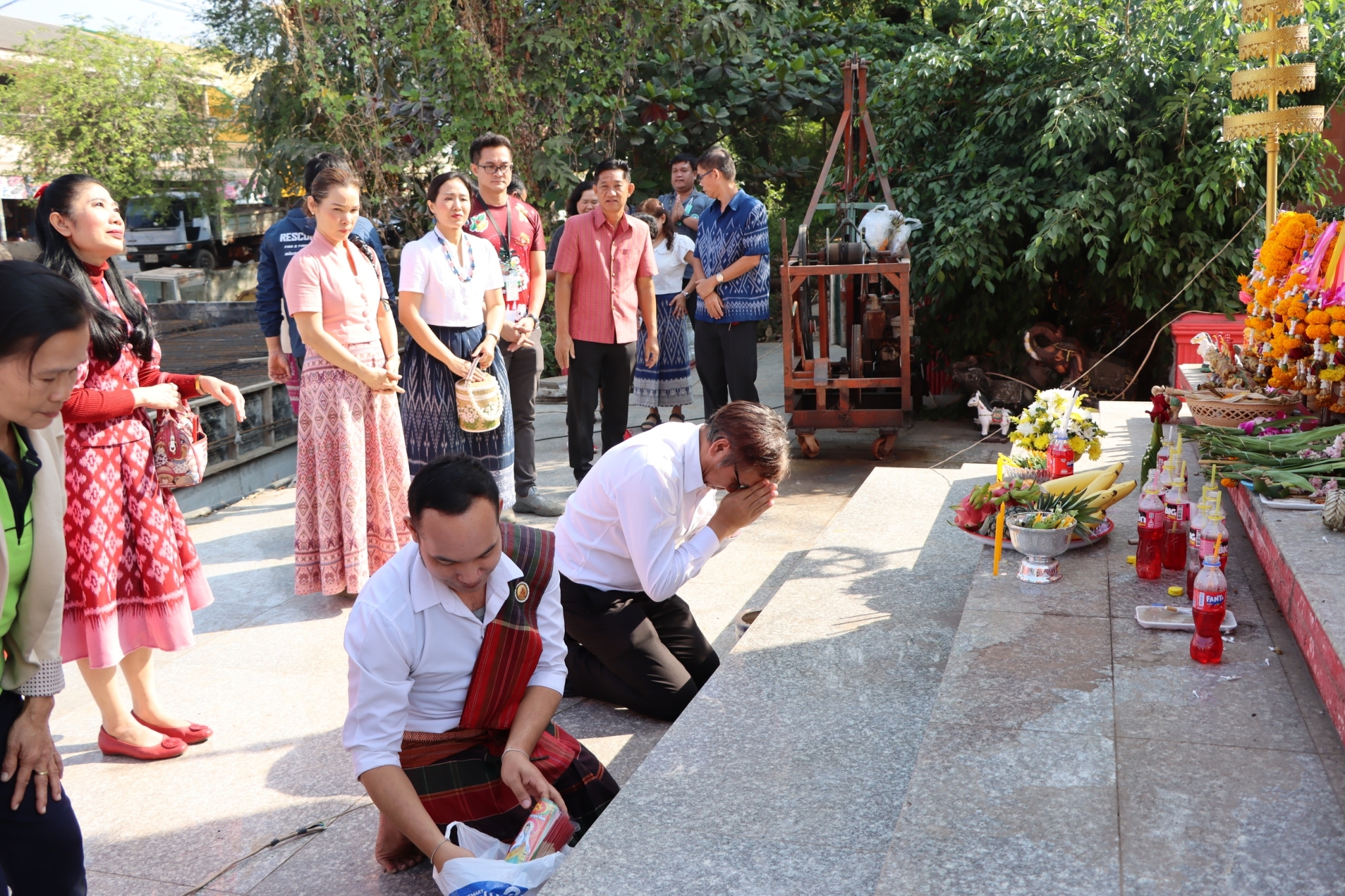 LINE_ALBUM_251267 วันครอบรอบรพ.42ปี_250102_2.jpg