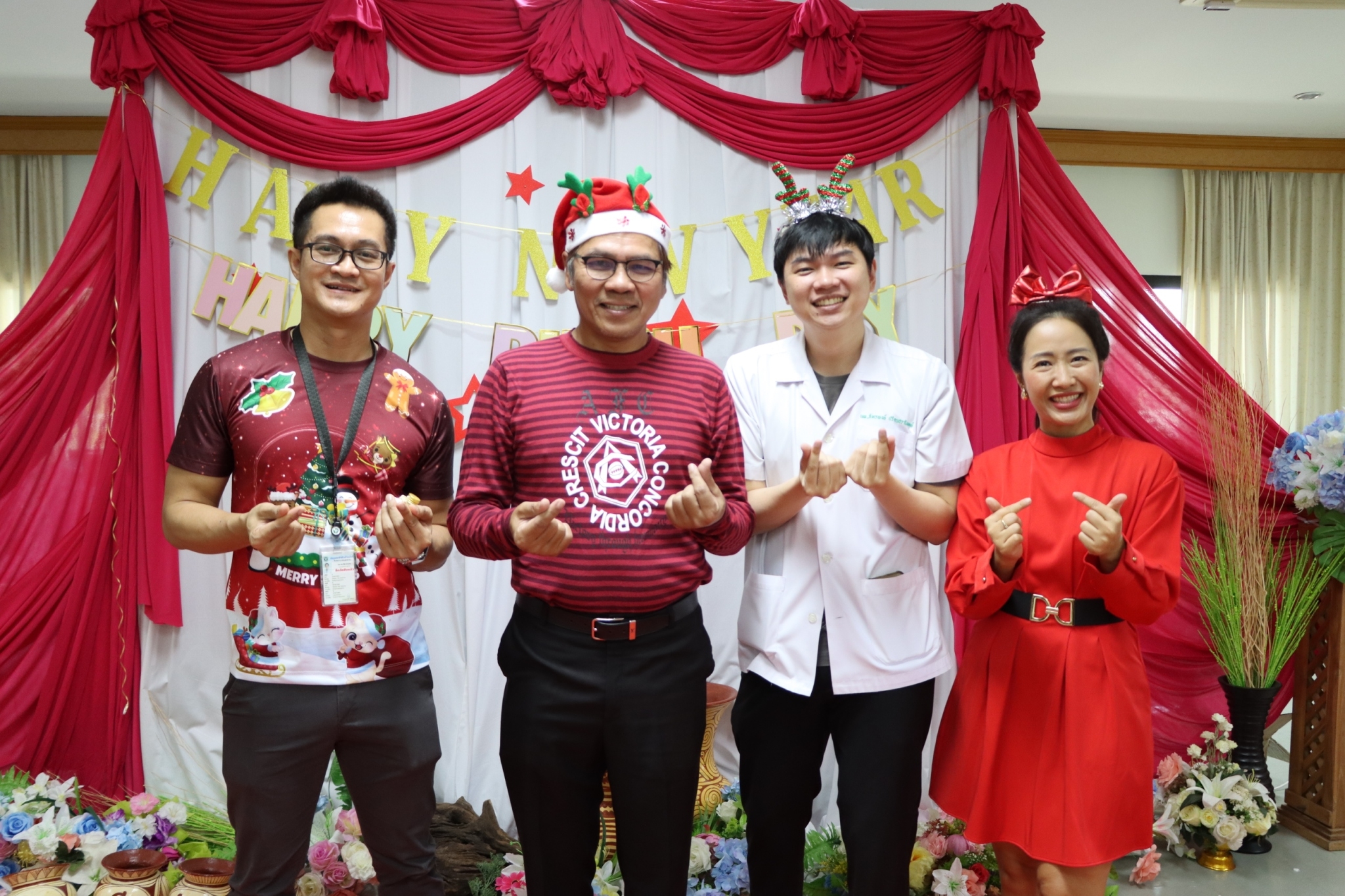 LINE_ALBUM_251267วันเกิด ผอ.ธงภักดิ์ มีเพียร_250102_19.jpg