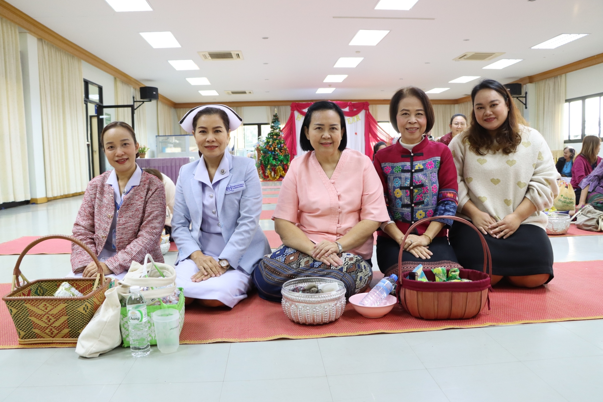 LINE_ALBUM_251267 วันครอบรอบรพ.42ปี_250102_17.jpg