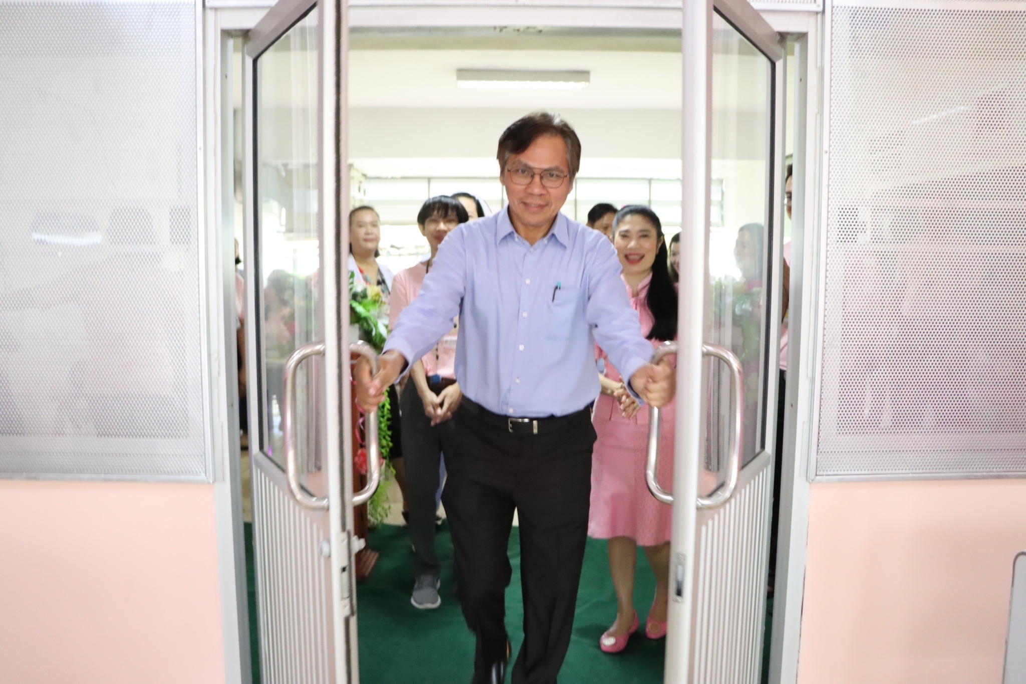 LINE_ALBUM_021067 เปิดตึกจิตเวชและยาเสพติด_241004_29.jpg